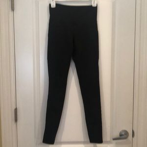 Black high waisted dual side pocket workout pants
